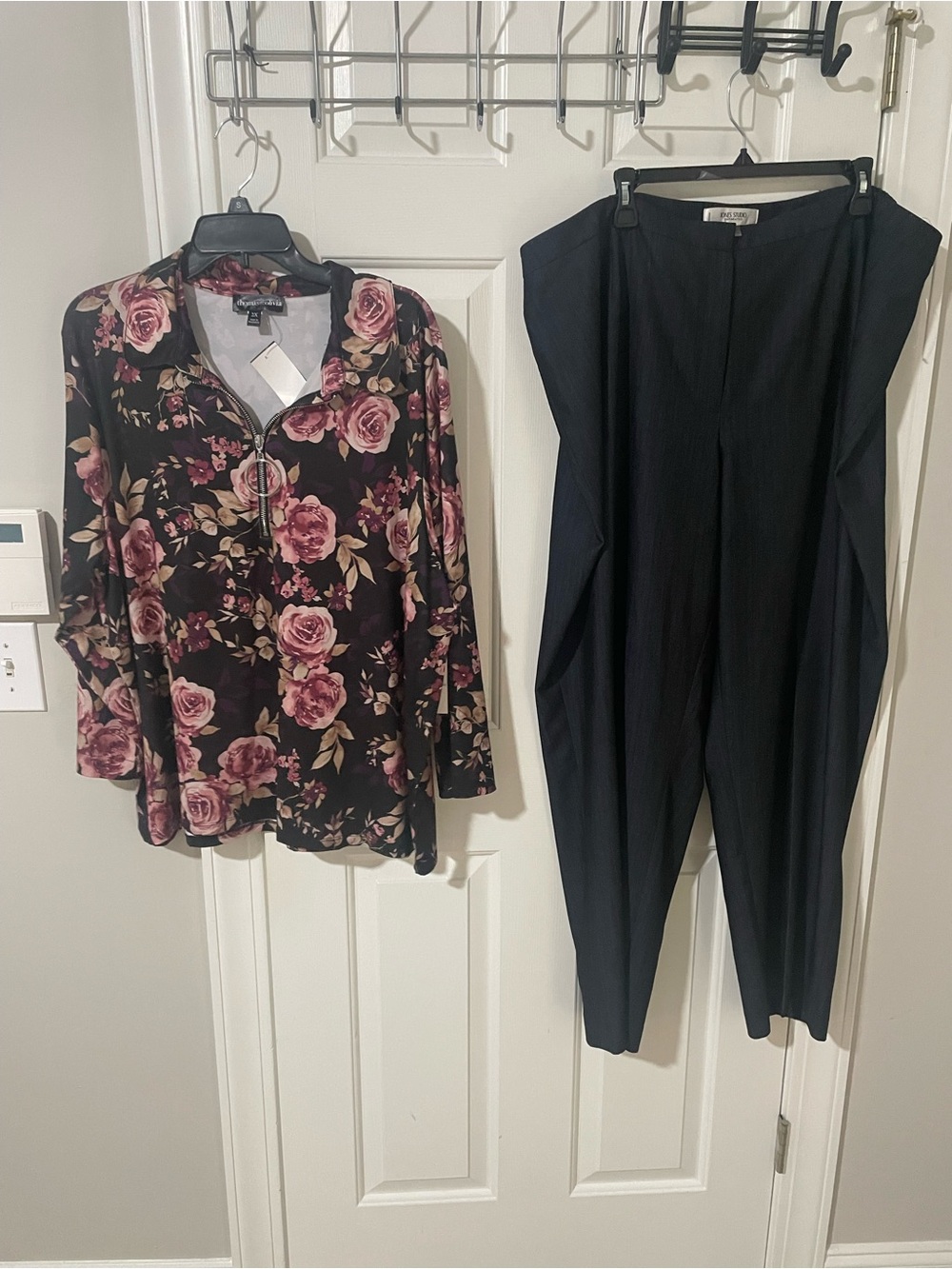 Anne Klein Black Draped Tapered 24 w jones wear Thomas & Olivia new top